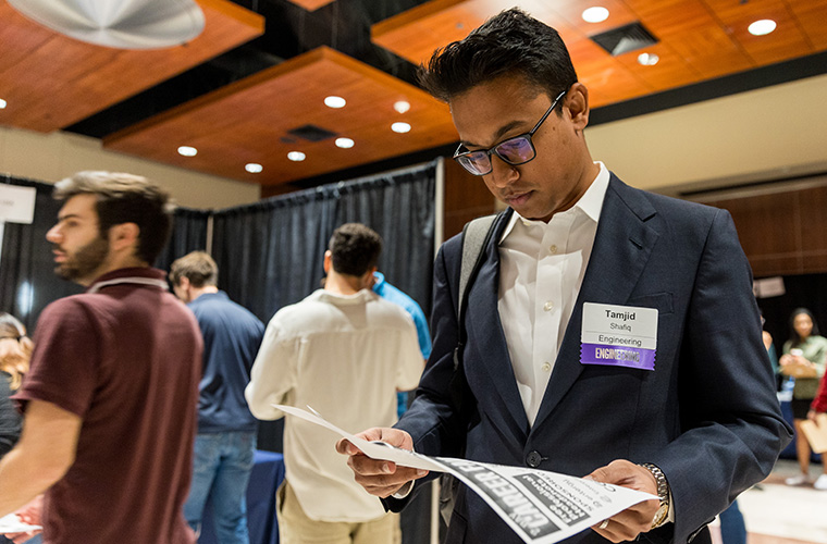 Student exploring the UL Lafayette Career Fair.